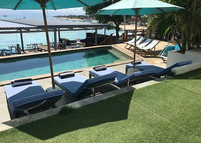 Playgrounds Wave Lembongan Hotel 3*