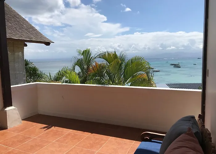 Playgrounds Wave Lembongan Hotel